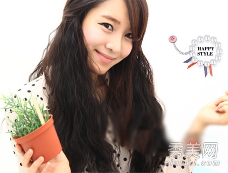 2012最新<em>发型</em> <em>麦穗烫</em> 主宰今春潮流(组图)_资讯