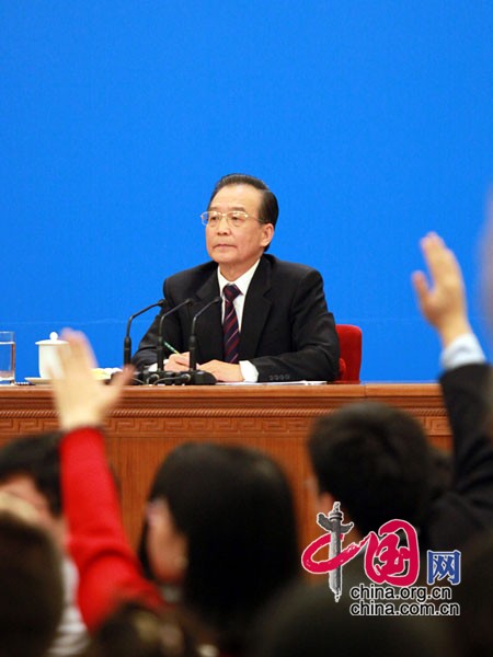 温总理记者见面会现场 中国网 杨丹