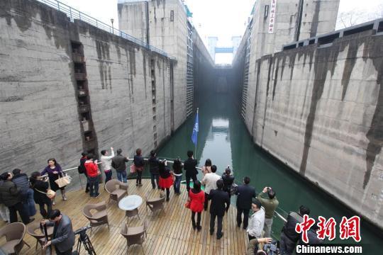 长江三峡豪华游轮<em>姊妹花</em>首航_中国网