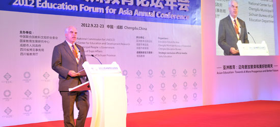 美国驻成都总领事馆总领事 何孟德