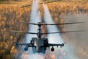 俄卡-52攻击直升机空中火箭弹密集攻击猛图