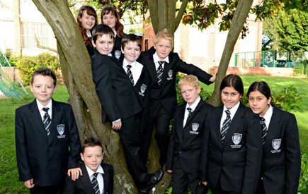 英一中学有20对双胞胎学生 破吉尼斯记录