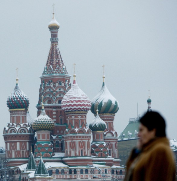 俄罗斯首都莫斯科遭50年不遇强降雪袭击