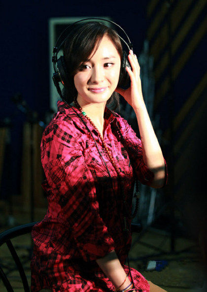 小时代杨幂回归清新 偷师穿衣经轻松驾驭减龄装