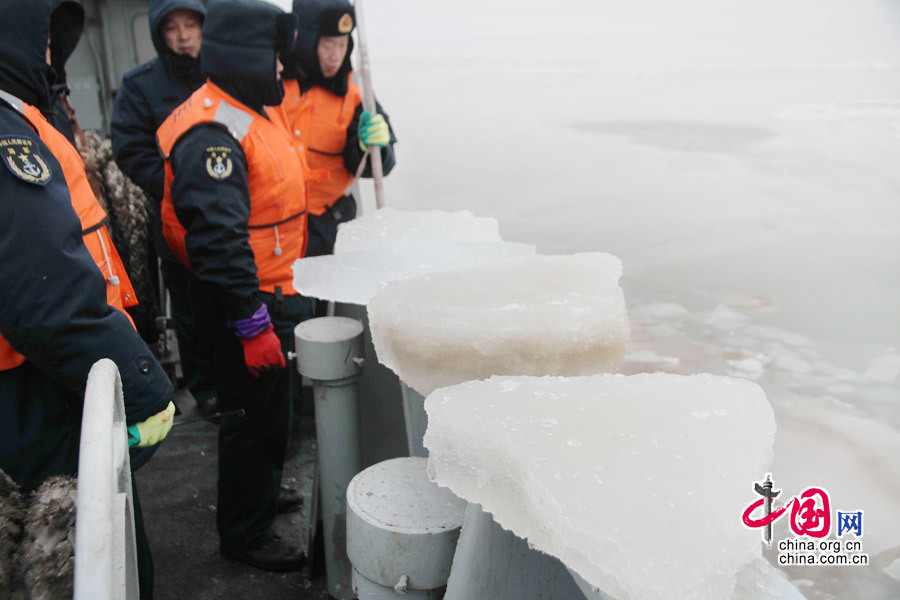2013年1月22日上午10时，海冰721号经过5天的航行返回秦皇岛港，圆满完成渤海及黄海北部冰情调查任务。