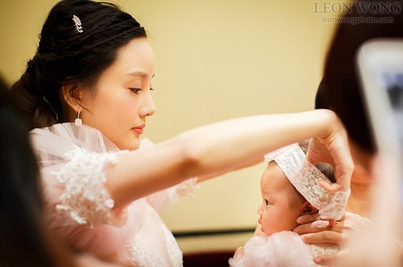 <em>李小璐女儿百天派对</em>现场照