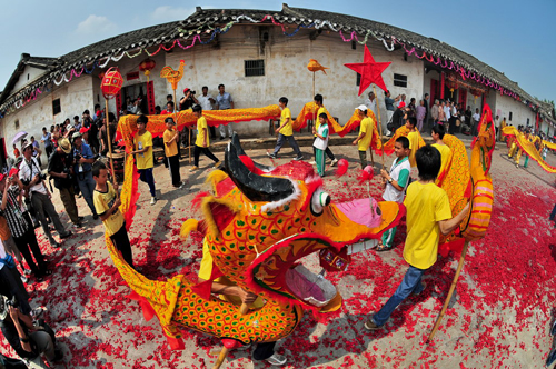 祖国有多少人口_祖国知多少手抄报