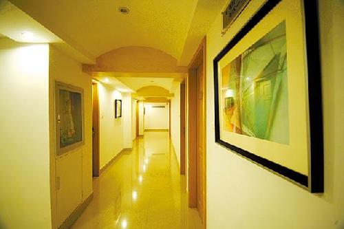 上海金融城公租房已查实3名转租者