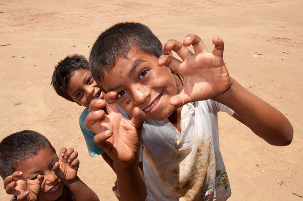 巴西辍学率高未成年人犯罪现象严重 