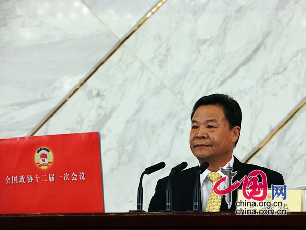 新闻发言人吕新华介绍本次会议的主要安排 中国网 杨佳