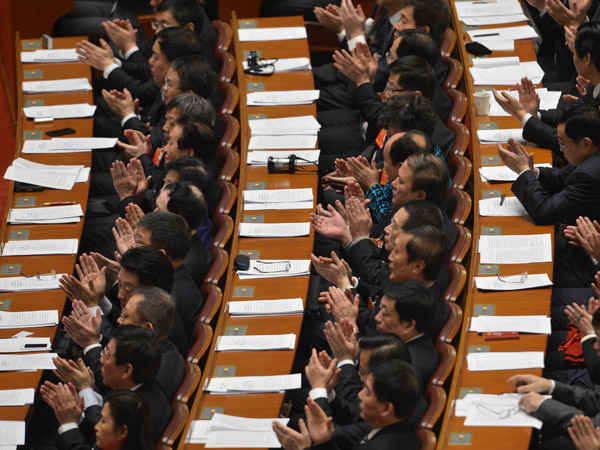 决议,通过政协第十二届全国委员会第一次会议提案审查委员会关于政协