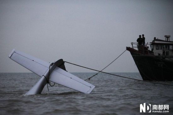 珠海一架民用飞机发生坠海事故