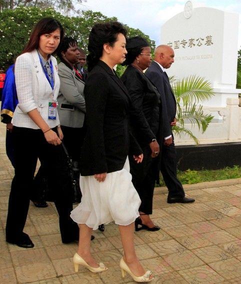 彭丽媛贴身保镖曝光+美女保镖盘点