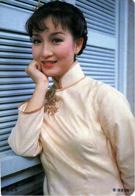 早在70年代黄杏秀已同陈百祥拍拖