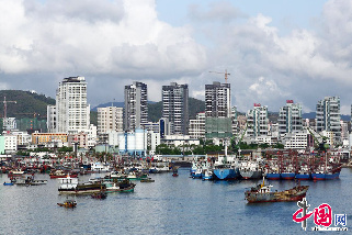 海南三亚凤凰岛风光。中国网图片库 敬海全/摄