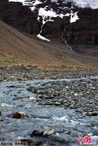 卡若拉冰川。 中国网记者　杨佳　摄影