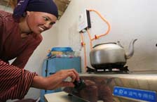新疆90多萬農牧民結束伐薪生火歷史
