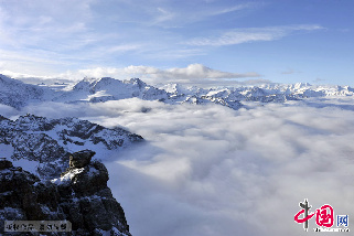 阿尔卑斯山脉美景。中国网图片库 彭年/摄