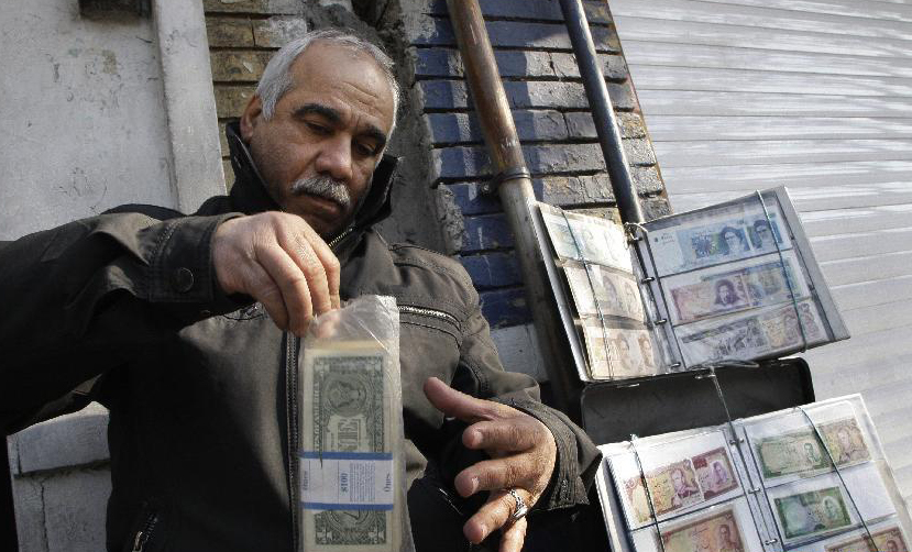 美对伊朗货币和汽车业实施制裁