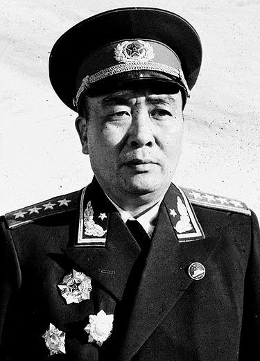 开国十大将军后人今何在 粟裕将军严厉"无情"_中国国情_中国网