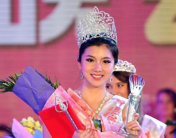 旅游小姐全球大赛总决赛举行 中国选手夺冠