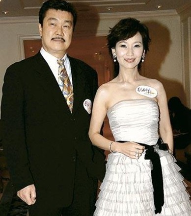 孙红雷模特女友王骏迪曝光 <em>娱乐圈丑男美女配</em>