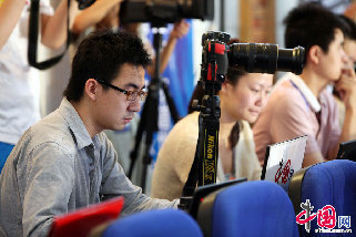 中国网现场直播本次授课活动。中国网记者 杨佳摄影