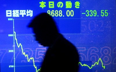日本经济学家警示安倍经济学潜在风险