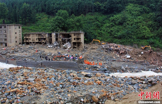 >> 國內新聞    7月5日11時30分,發生在四川石棉縣的