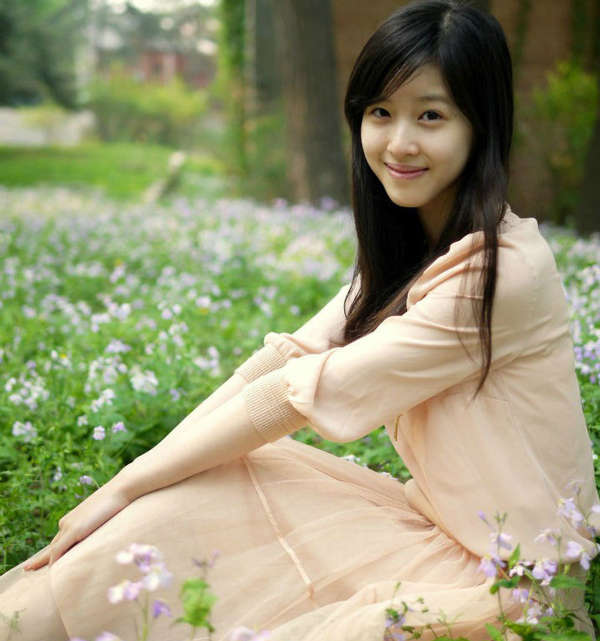 三大高校校花:人大<em>清华</em>小清新 北大玩<em>性感</em>_中