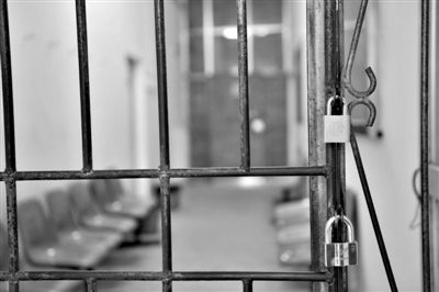 医院护工讲述广西42名精神病人集体逃脱经过