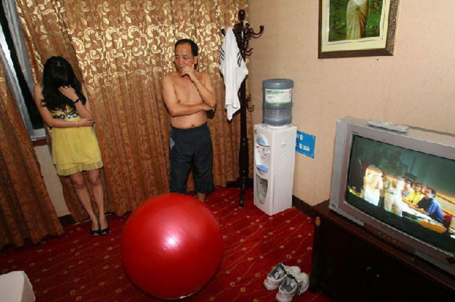 暗访东莞式<em>服务</em>水平 _新闻中心_中国网