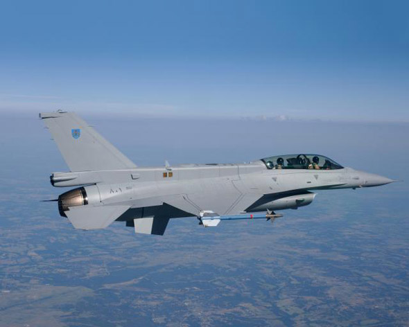 华盛顿：美国暂停向埃及交付F-16战机
