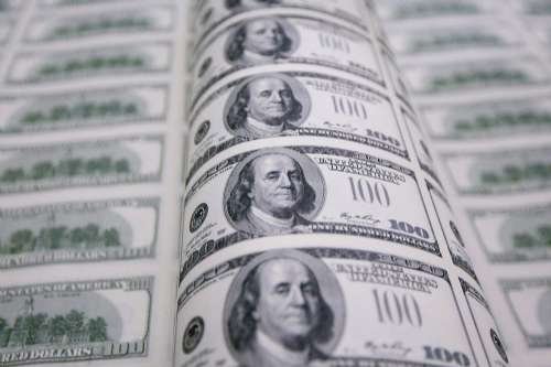 美联储宣布维持现有宽松货币政策