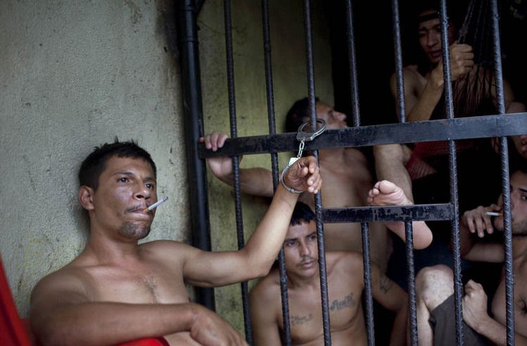 洪都拉斯军队接管国家主要监狱 洪都拉斯军队接管国家主要监狱