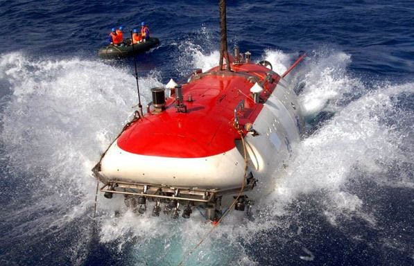 蛟龙探海:记者将下潜5000米深海