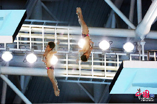 中国网沈阳9月1日讯 (记者 董宁)今日全运会跳水项目完美收官，来自四川的运动员邱波夺得男子十米跳台冠军。让我们来一起欣赏比赛中的精彩瞬间。中国网 董宁/摄