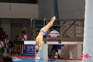 中国网沈阳9月1日讯 (记者 董宁)今日全运会跳水项目完美收官，来自四川的运动员邱波夺得男子十米跳台冠军。让我们来一起欣赏比赛中的精彩瞬间。中国网 董宁/摄