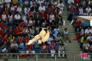 中国网沈阳9月1日讯 (记者 董宁)今日全运会跳水项目完美收官，来自四川的运动员邱波夺得男子十米跳台冠军。让我们来一起欣赏比赛中的精彩瞬间。中国网 董宁/摄