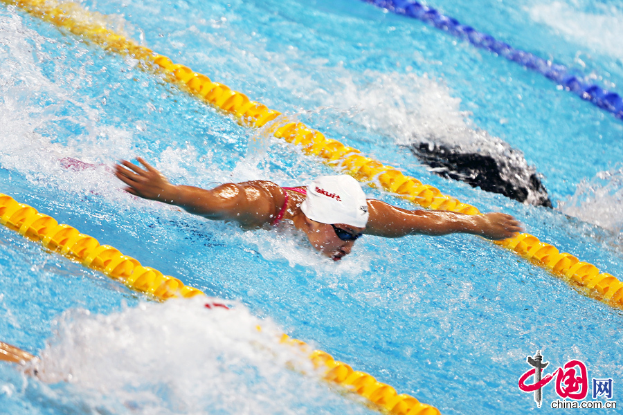 9月5日，備受關注的全運會100米蝶後之爭今日蓋棺定論，上海隊的陸瀅一馬當先，成功加冕，而被她甩在身後的是兩名奧運冠軍。圖為全運會女子100米蝶泳決賽中。 中國網記者 董寧攝影