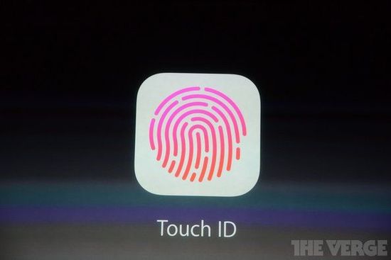 新款的home鍵加入了Touch ID 指紋掃描器。