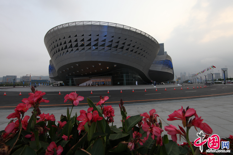 夏季達沃斯舉辦地國際會議中心。 中國網記者 寇萊昂攝影