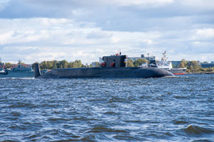 高清：俄首艘“北风之神”级战略核潜艇安家