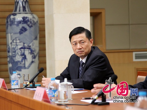 国新办就中国当前经济形势和有关经济政策措施