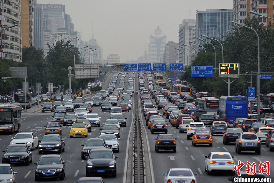 北京迎來全年“最堵周” 擁堵或將超8小時[組圖]