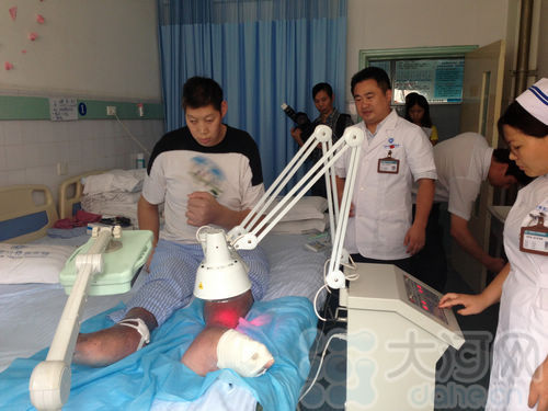 55米! "亚洲第一巨人"王峰军来京治疗