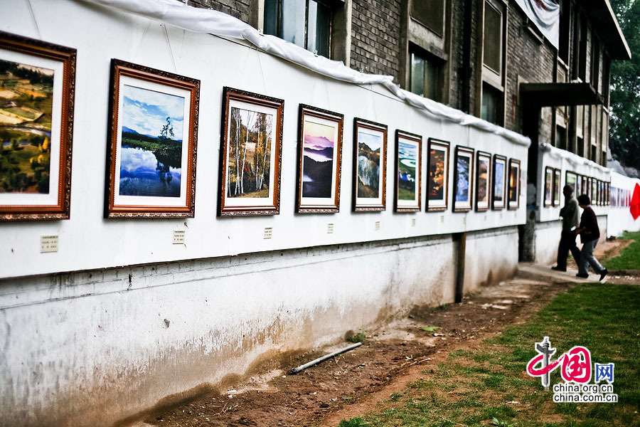 领略2013平遥国际摄影展风采：柴油机厂展区