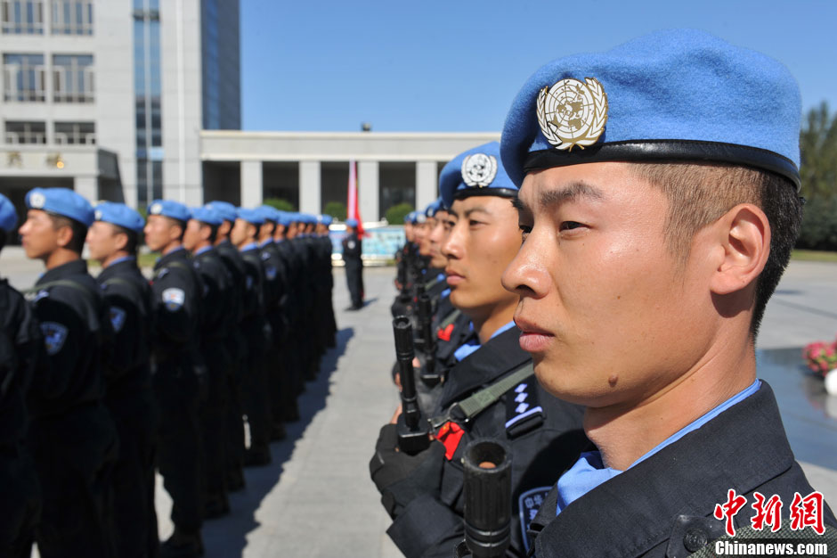 中國首支赴賴比瑞亞維和警察防暴隊先遣隊即將啟程