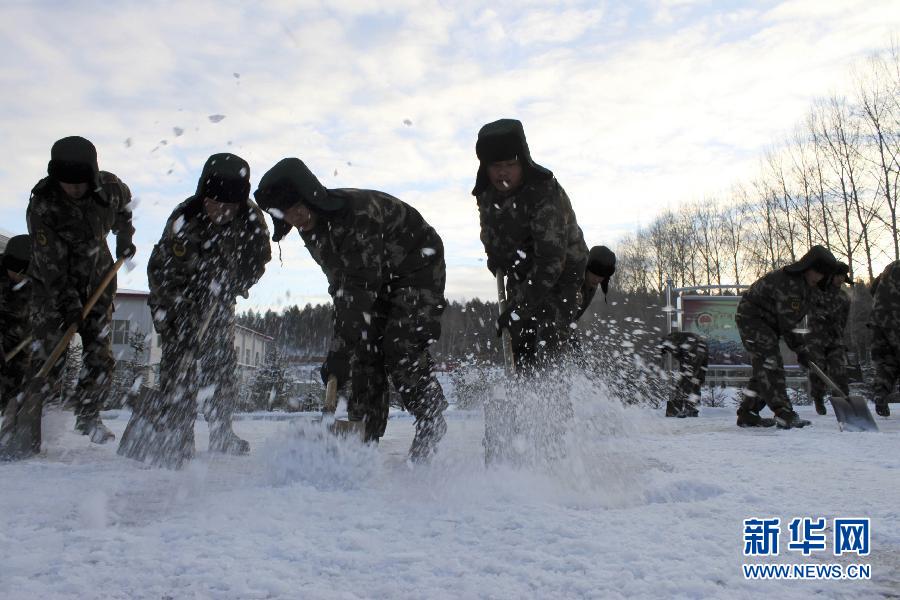 冷空气侵袭 黑龙江内蒙古地区迎来今年首场降雪