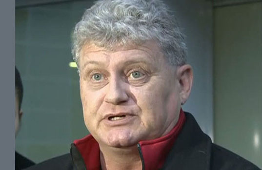 斯诺登父亲抵俄 将与儿子会面